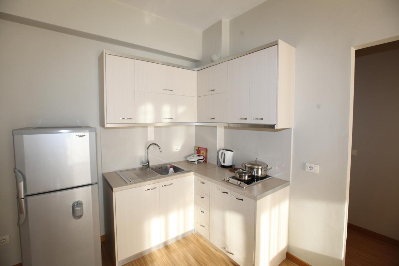 Teo Apartaments Sarandë Buitenkant foto