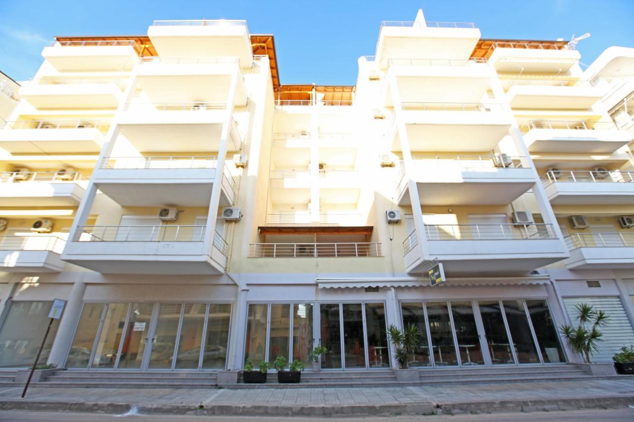 Teo Apartaments Sarandë Buitenkant foto