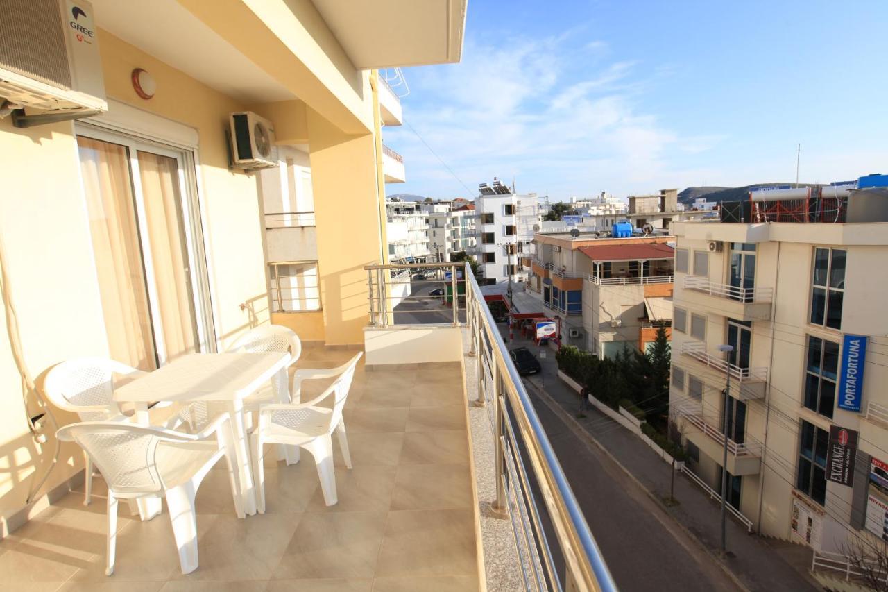 Teo Apartaments Sarandë Buitenkant foto