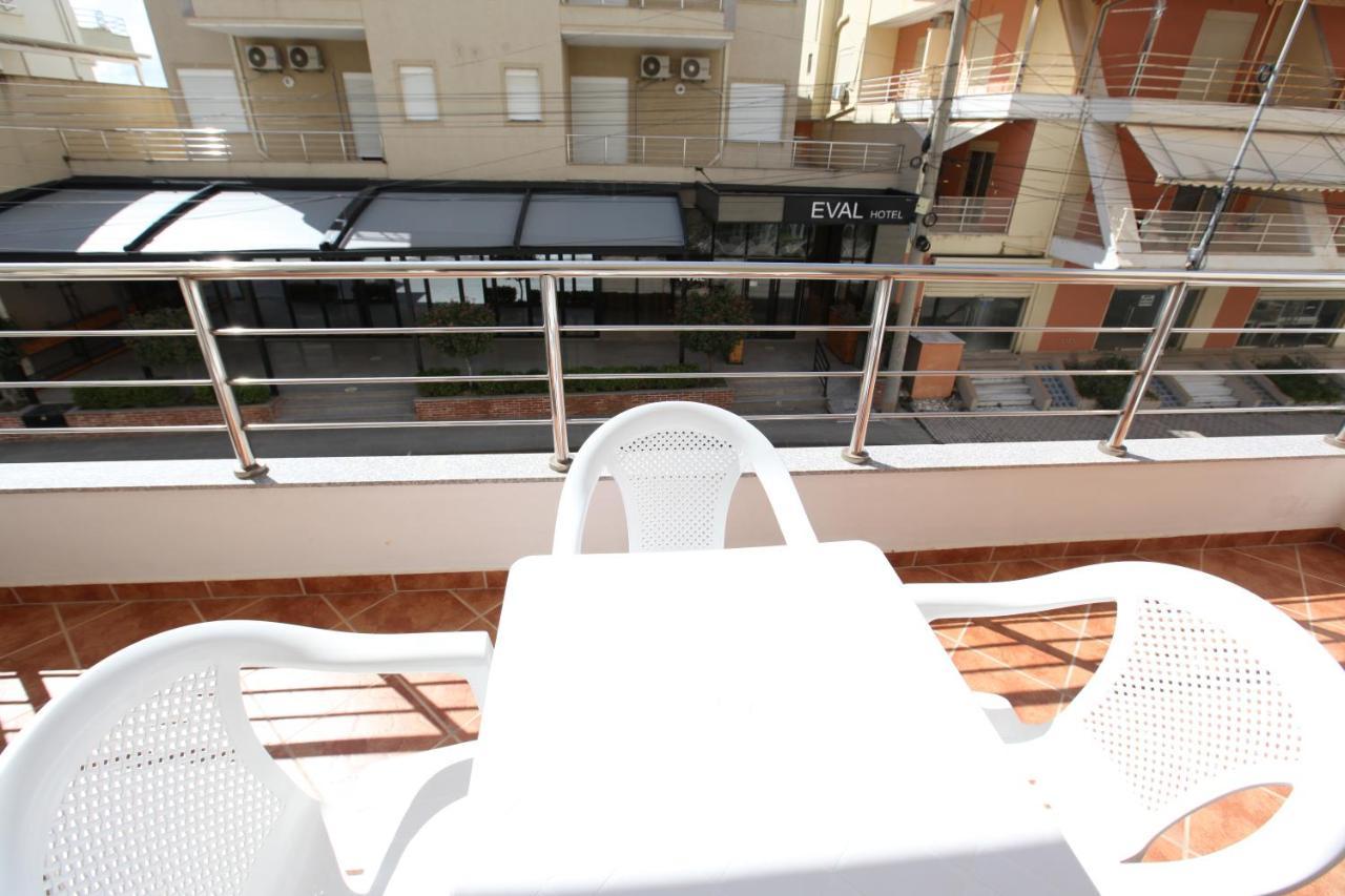 Teo Apartaments Sarandë Buitenkant foto