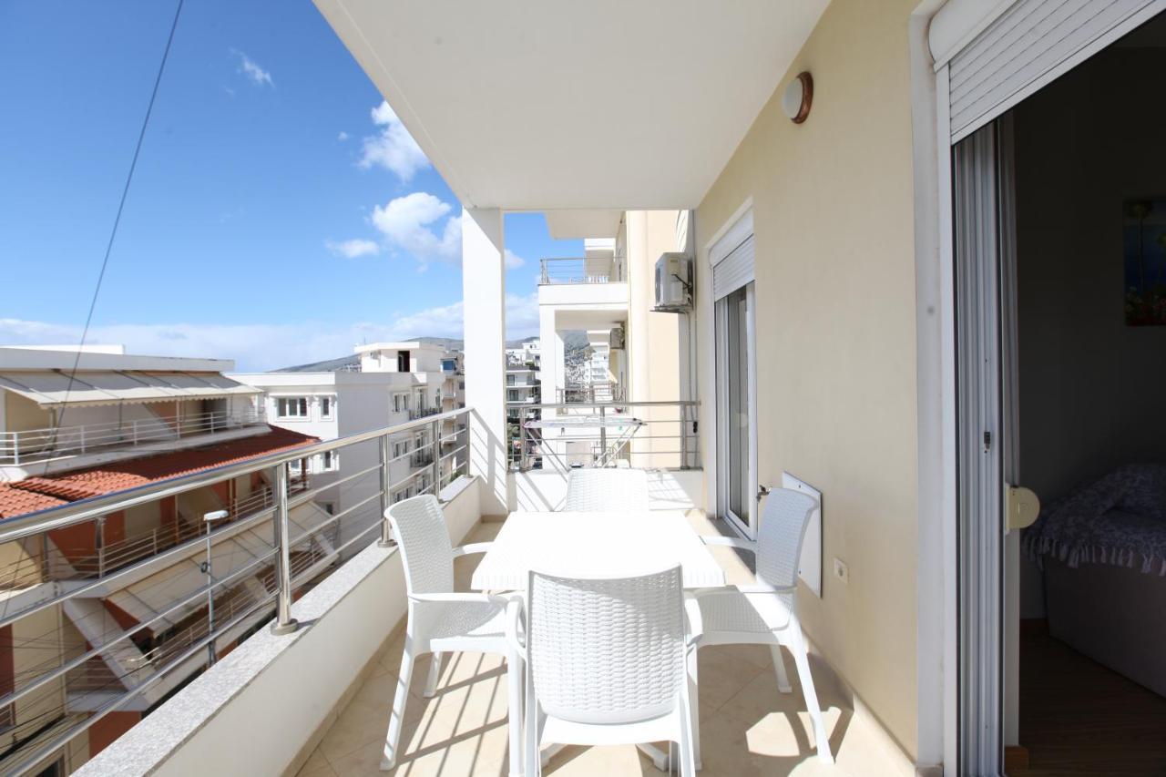 Teo Apartaments Sarandë Buitenkant foto