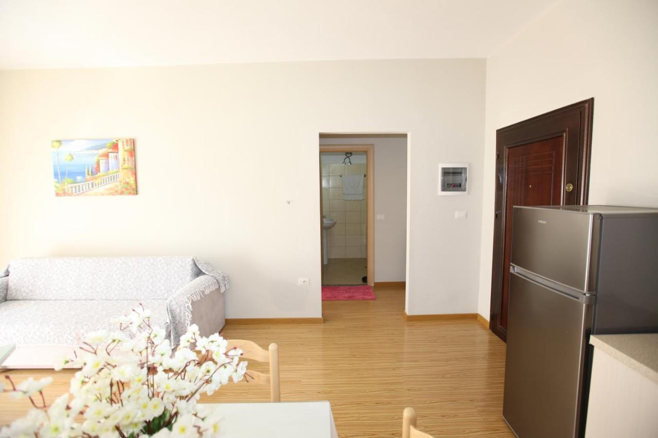 Teo Apartaments Sarandë Buitenkant foto