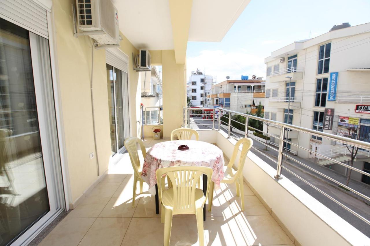 Teo Apartaments Sarandë Buitenkant foto